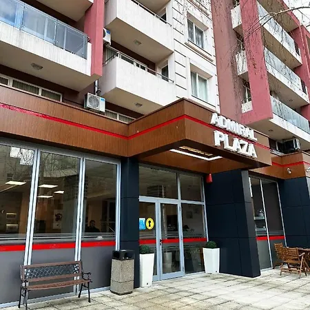 Apartament Admiral Plaza , Large Swimming Pool , 5 Min Walking To The *